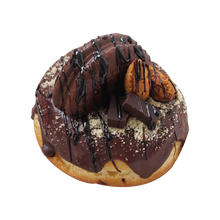 Load image into Gallery viewer, Almond Chonut Pie
