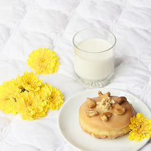 Load image into Gallery viewer, Bourbon Creamy Cashew
