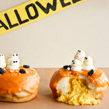 Load image into Gallery viewer, Pumpkin Graveyard